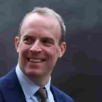 Dimite el viceprimer ministro británico, Dominic Raab, por acoso laboral