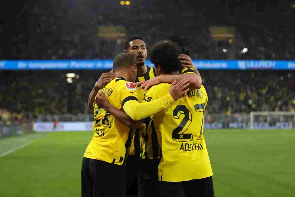 El Dortmund conquista el liderato con goleada