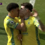 Neco Williams pide perdón al Liverpool por gol, pero Gibbs-White lo besa----Nottingham-Forest
