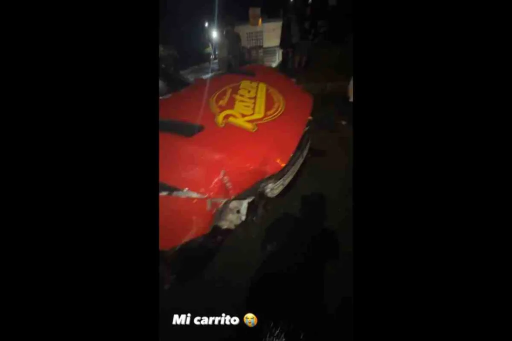 El streamer 'Westcol' sufrió un duro golpe al ver su Ford Mustang destrozado en Medellín
