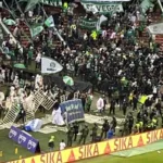 Hinchas del Atlético Nacional protestan contra los directivos y se enfrentan al Esmad
