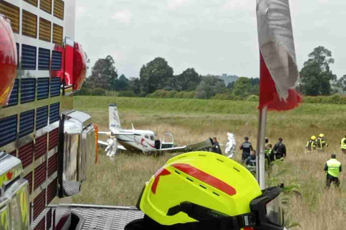 Identifican a ocupantes de avioneta que se precipitó cerca de la Autopista Norte