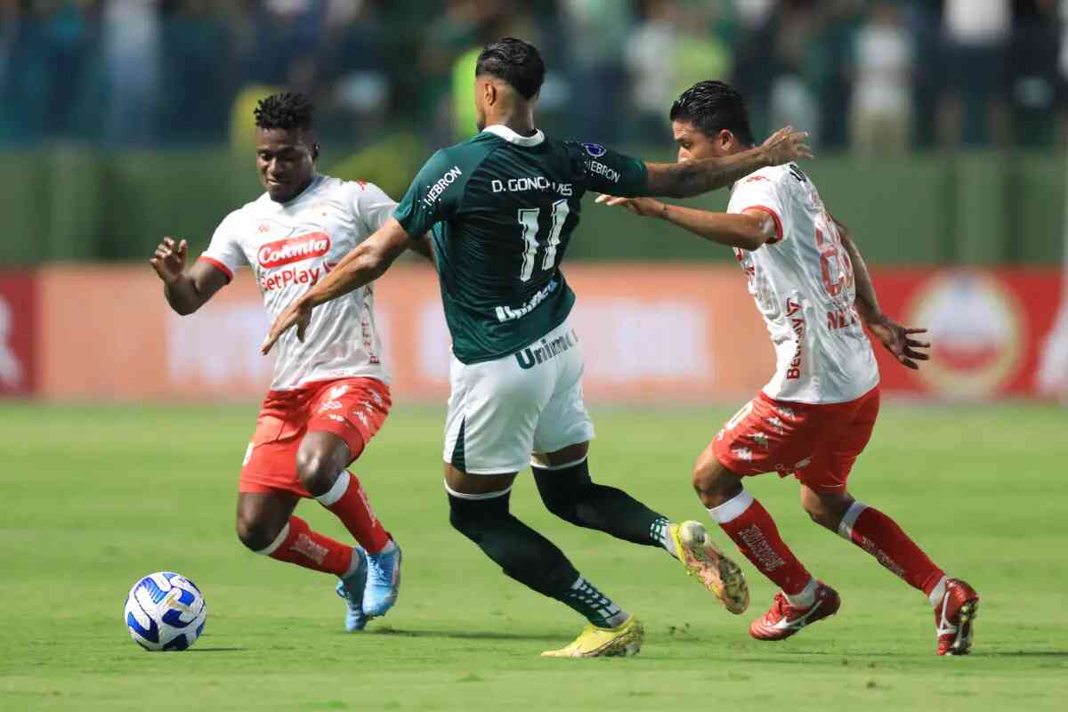 Independiente Santa Fe saca un empate a Goiás