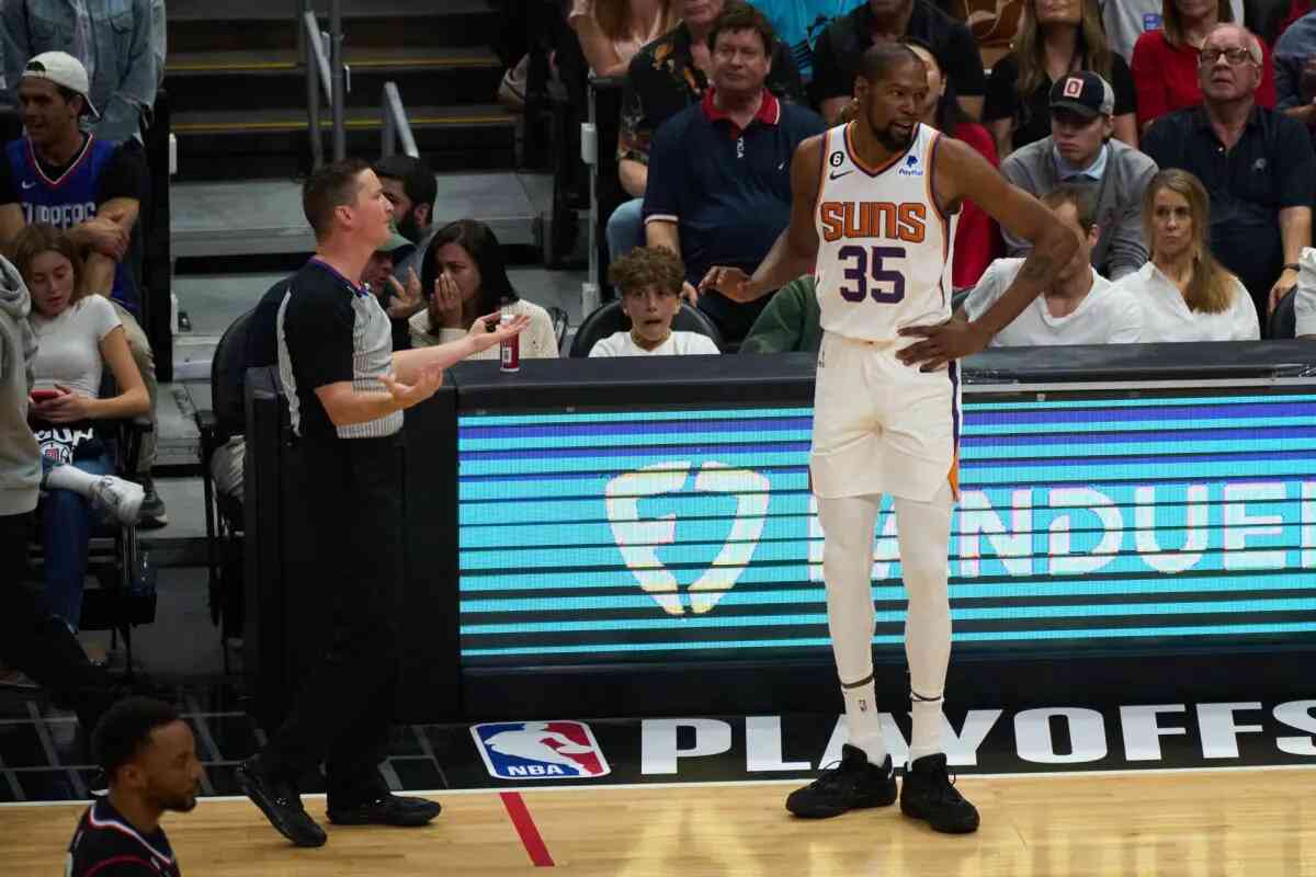 Kevin Durant firma un acuerdo vitalicio con Nike
