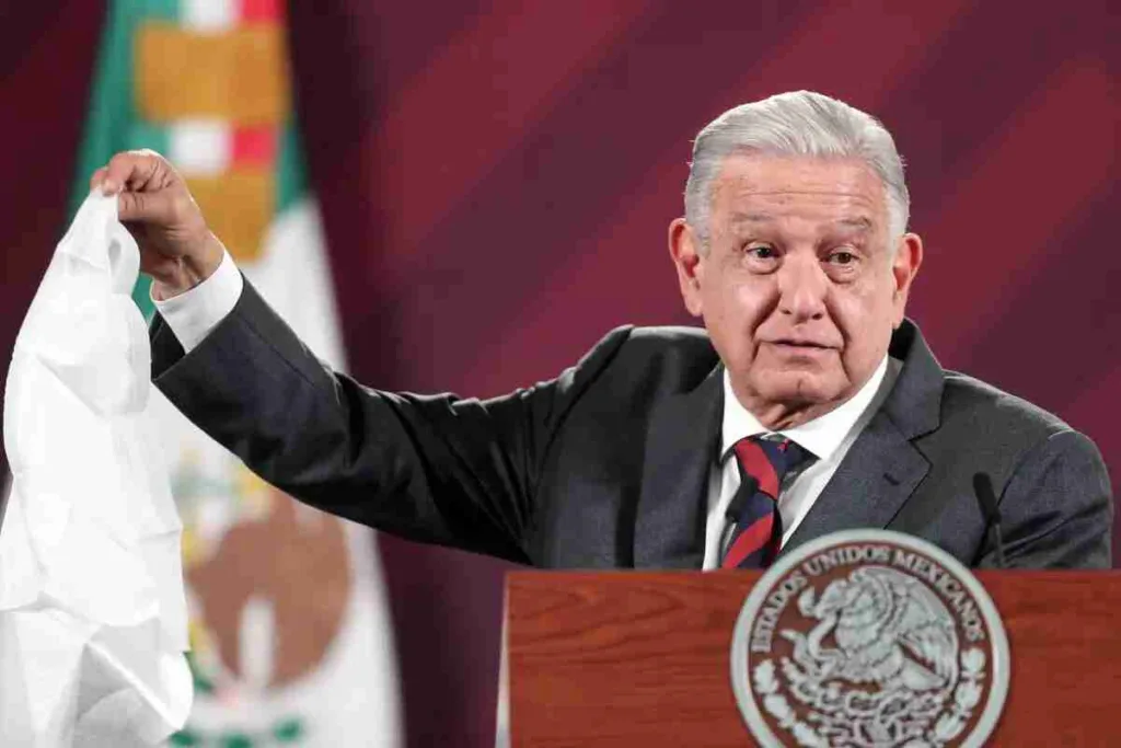 López Obrador insistirá en militarizar la Guardia pese al fallo del Supremo