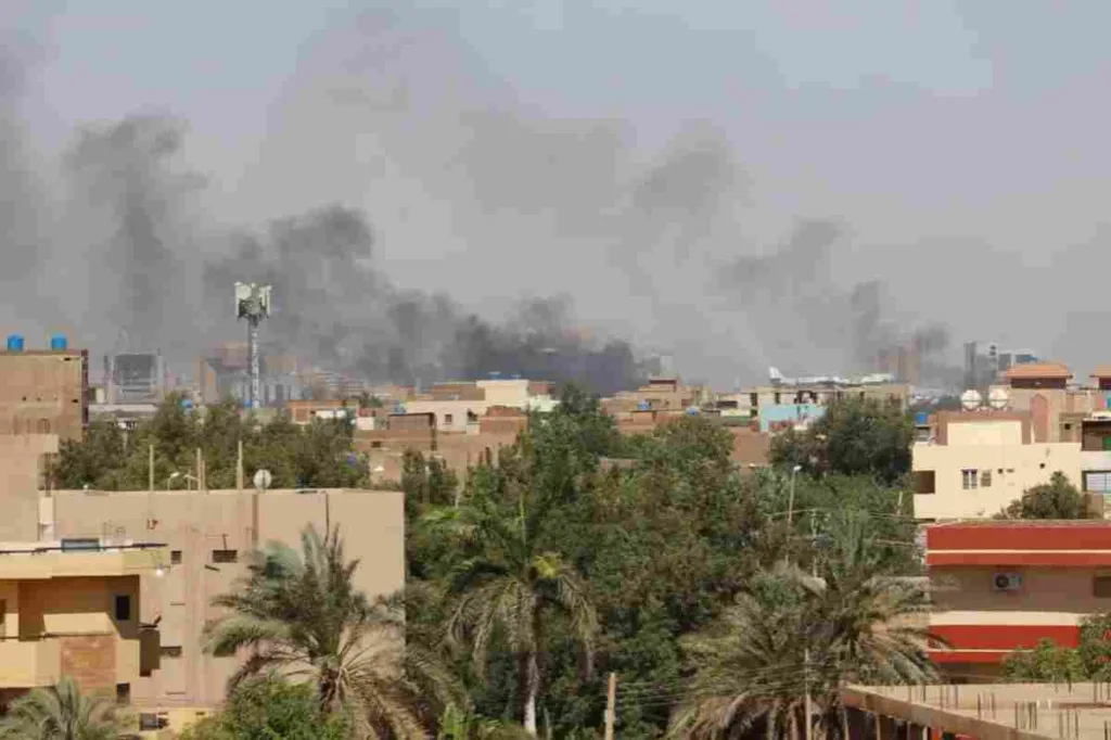 Los combates se reanudan en Sudán en el segundo día de la tregua