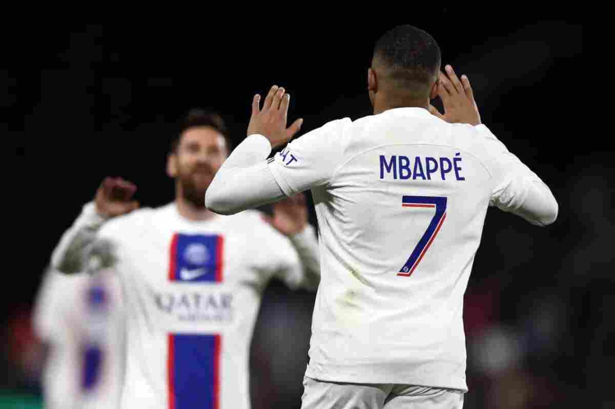 Messi dirige, Mbappe sentencia