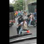 Motociclista pierde la vida en colisión con tractocamión por La Minorista, en Medellín