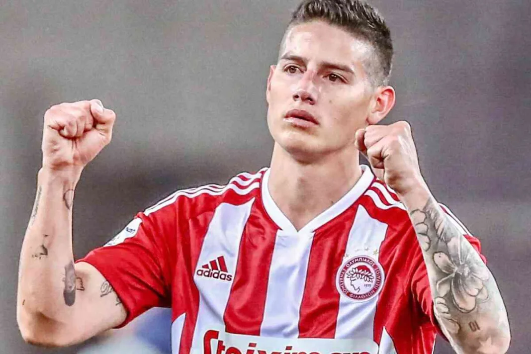 James Rodríguez, ¿de fiesta en los clubes de striptease? La grave acusación de la barra 'Gate 7' del Olympiacos---El pobre rendimiento de James Rodríguez en el Olympiacos: ¿frena el desarrollo del equipo?