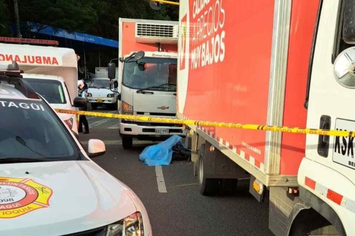 Accidente en Parque del Artista deja dos víctimas fatales