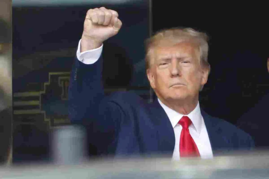 Trump pide aplazar el juicio por difamación y violación a la autora Jean Carroll