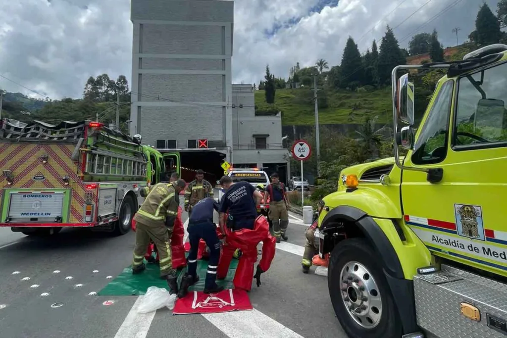 Túnel de Occidente- cierre por accidente lunes 24 de abril