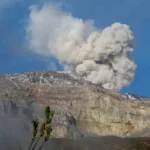 Volcán Nevado del Ruiz continúa inestable y Colombia mantiene alerta naranja