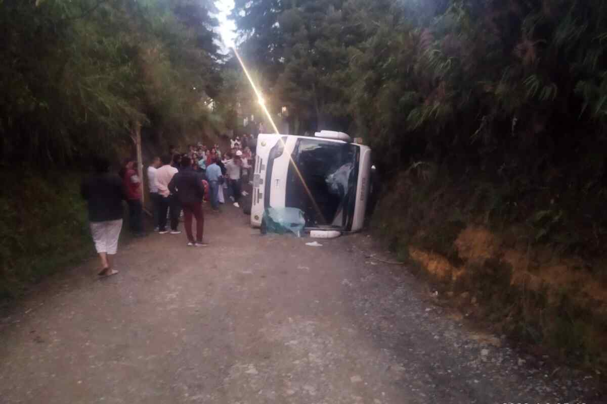 Bus que transportaba a participantes de retiro espiritual se accidentó en Marinilla