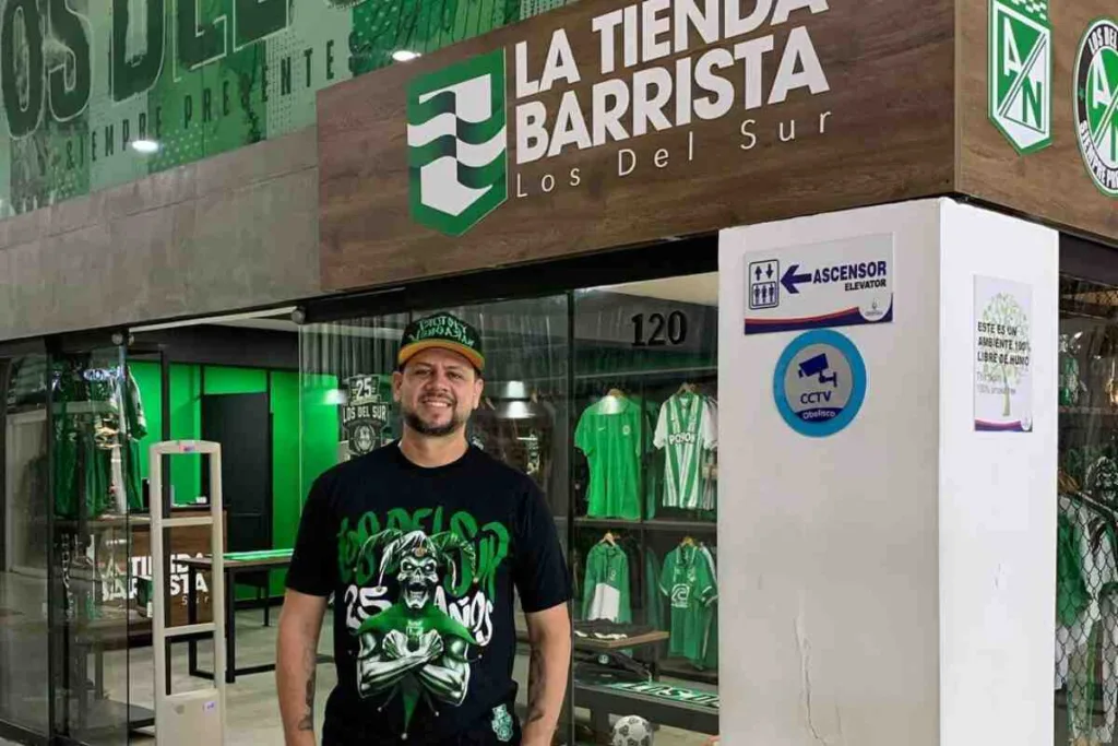 Felipe Muñoz, líder de Los Del Sur, se defiende con video de los enfrentamientos en el Atanasio