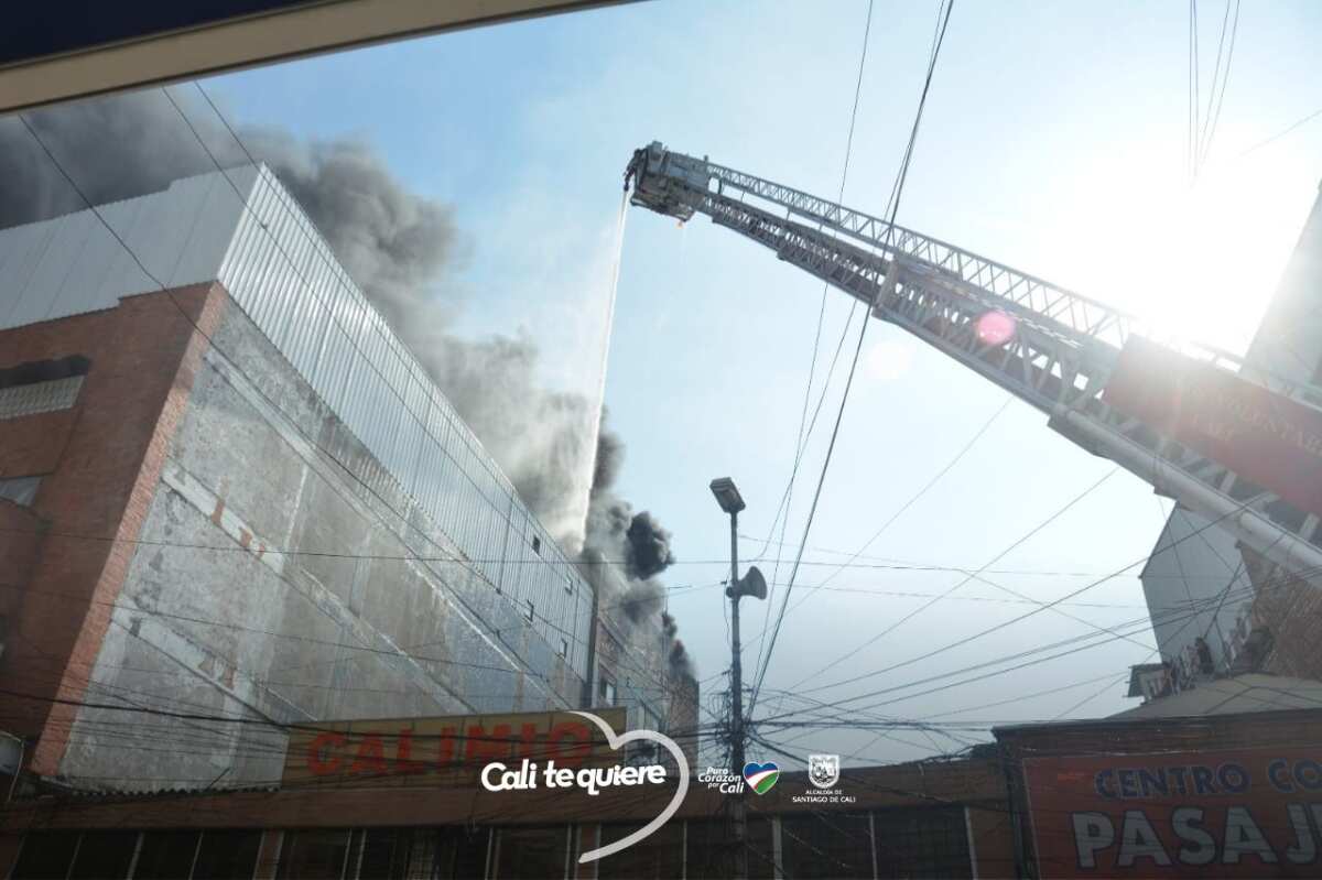 ¿Qué provocó el incendio en el centro comercial Calimio de Cali?