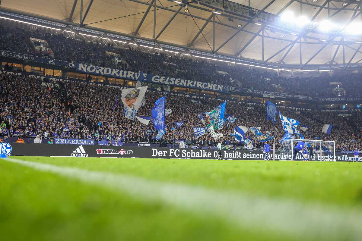 Muere un hincha del Schalke 04 mientras veía el partido contra el Bayer Leverkusen