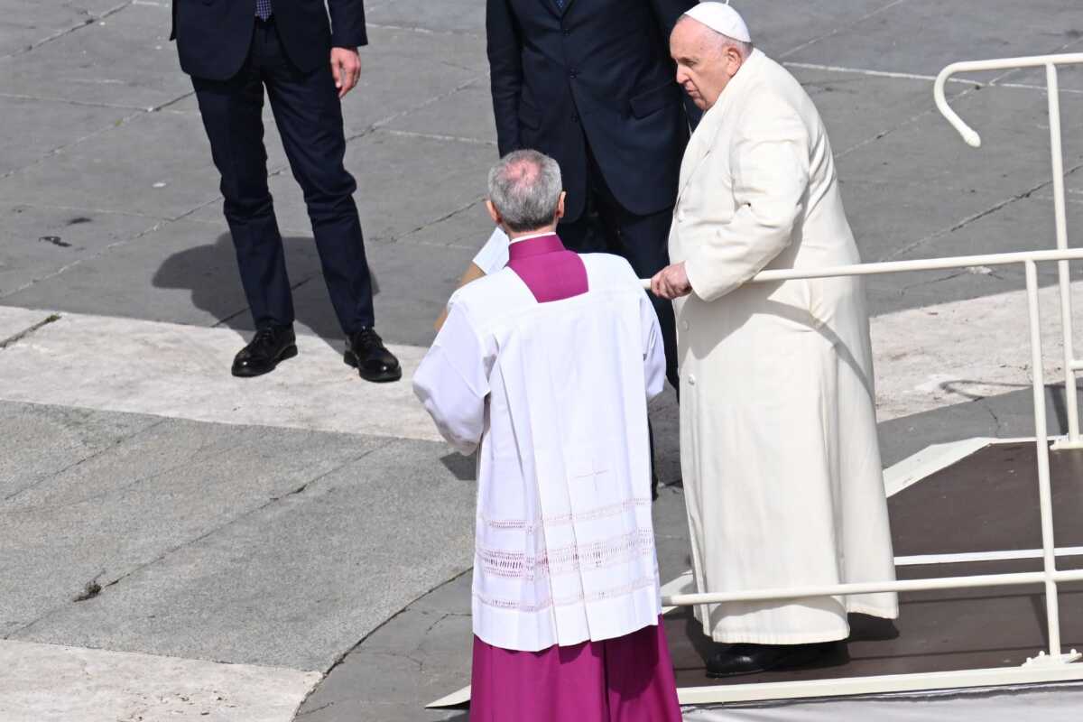 El Papa Francisco reaparece en la Misa del Domingo de Ramos tras su hospitalización