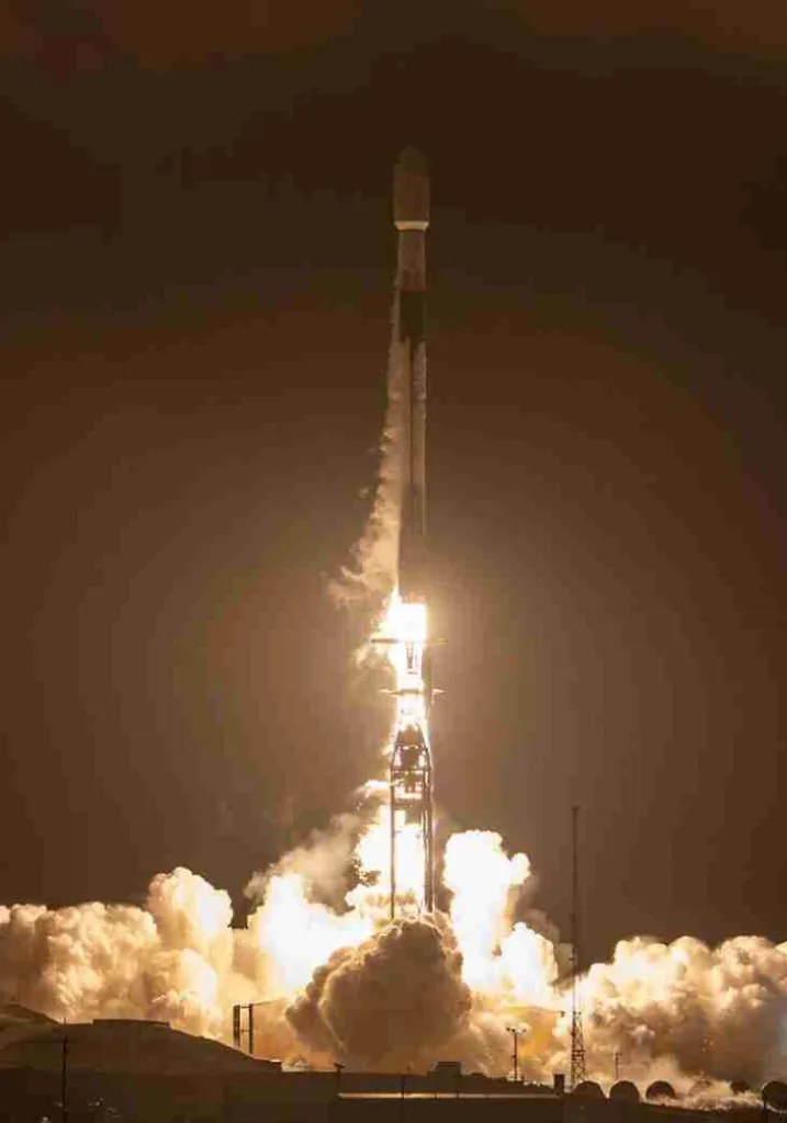 Colombia hace historia al lanzar su segundo satélite al espacio