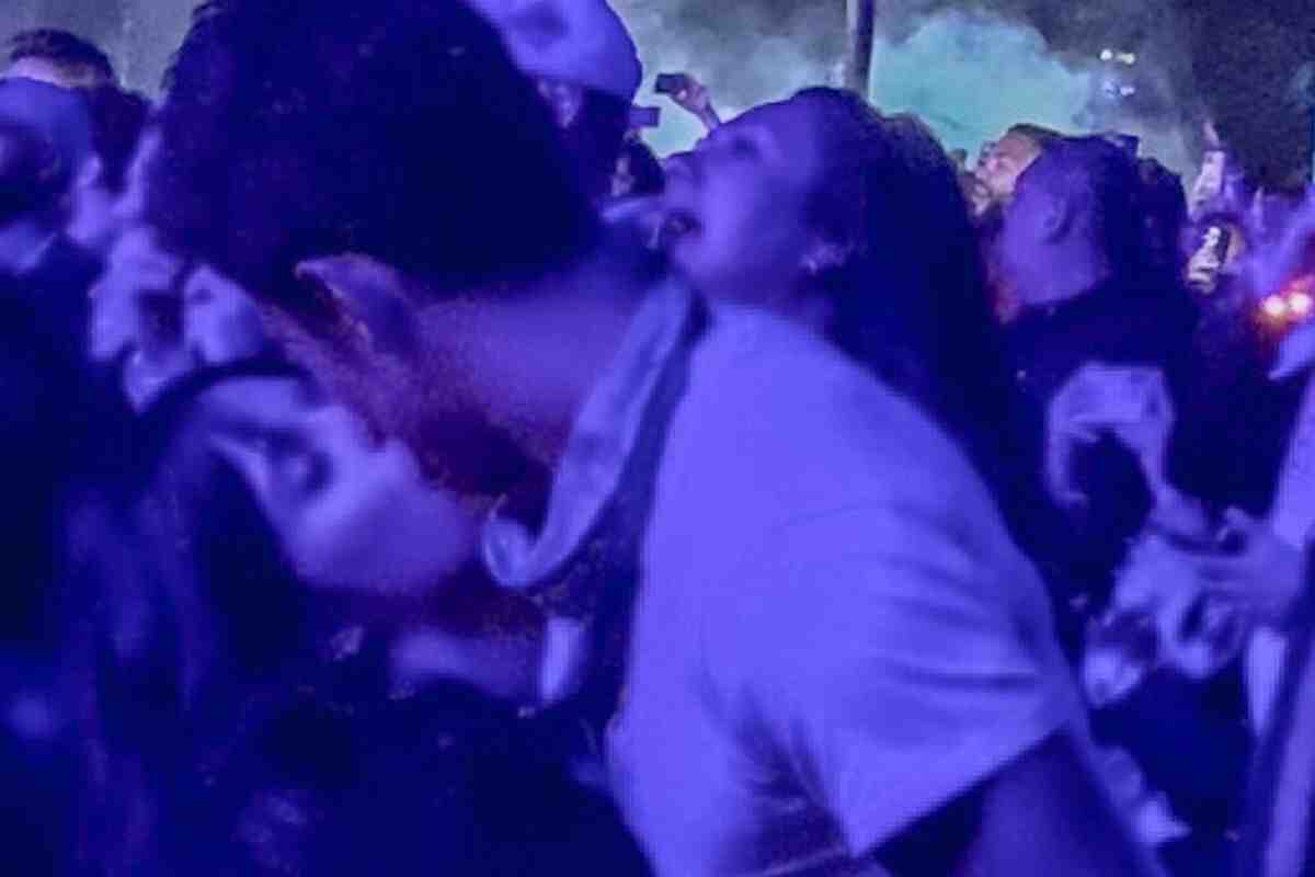 ¡No lo vas a creer! Camila Cabello y Shawn Mendes se besan como nunca en Coachella