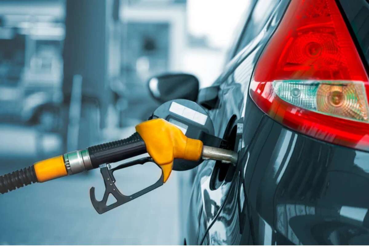 ¿Gasolina más barata para los colombianos? La propuesta que divide al Gobierno