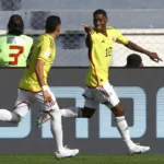 Colombia aplasta a Eslovaquia y espera por Italia o Inglaterra en cuartos de final
