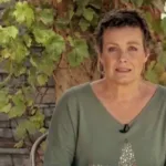 "Brava": el documental que muestra el testimonio de Claudia Conserva sobre su cáncer
