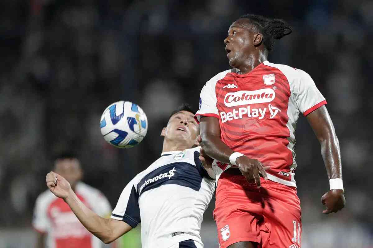 Hugo Rodallega denuncia insultos racistas durante partido de la Copa Sudamericana