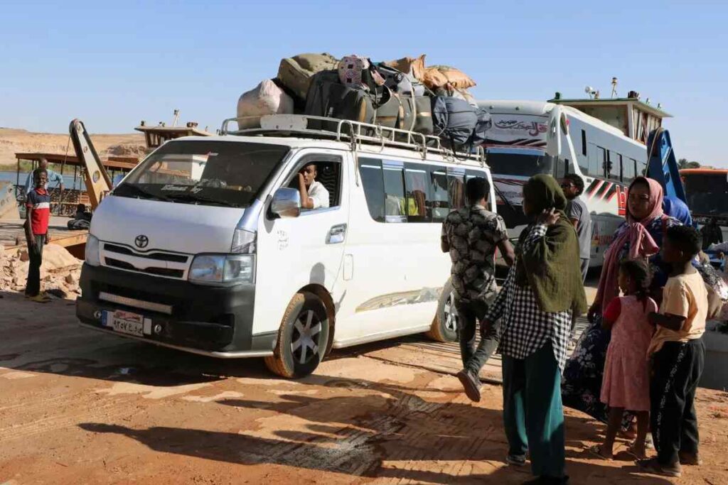 El conflicto en Sudán eleva a un millón la cifra de desplazados internos, según OIM