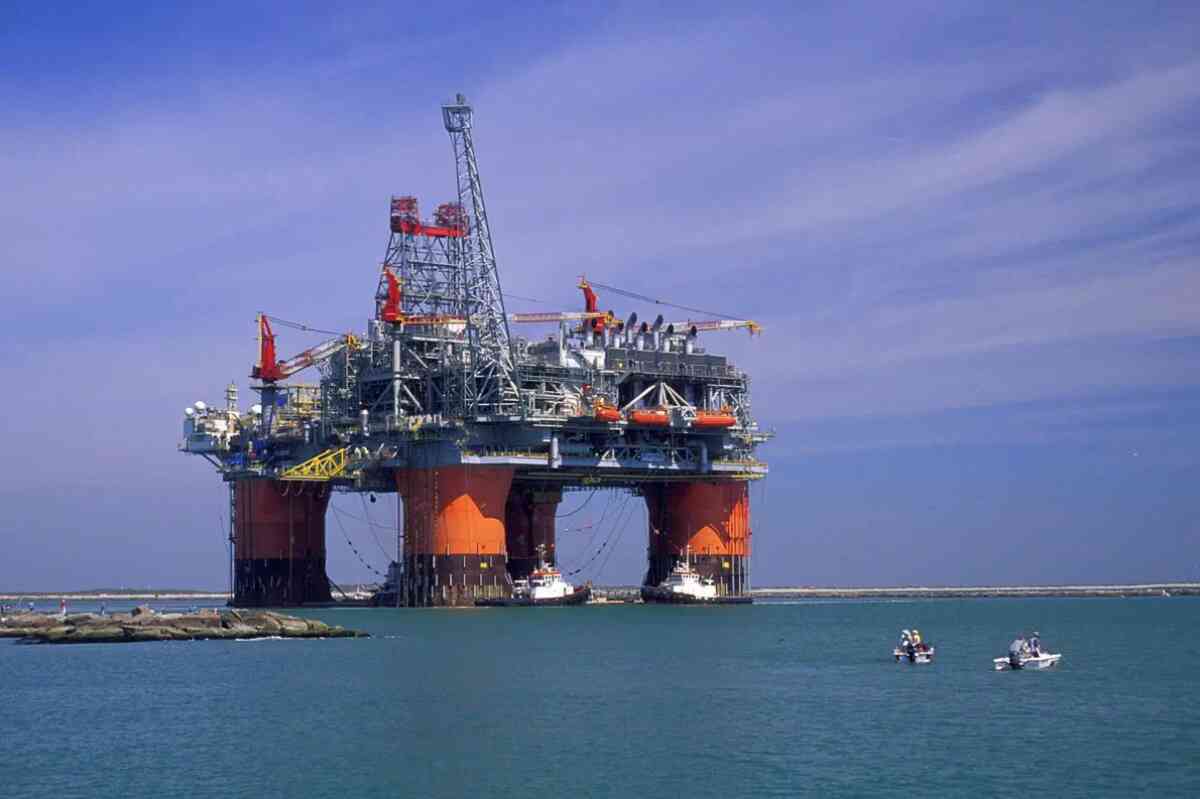 El petróleo de Texas abre con una bajada del 0,74 % y el barril se sitúa en 72,35 dólares