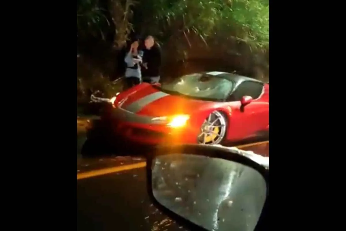Cómo un Ferrari SF90 terminó destrozado en la autopista Medellín - Bogotá