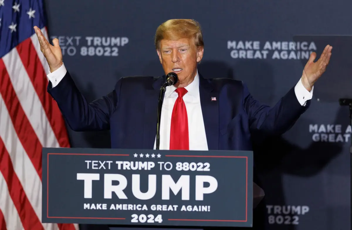 Fiscales de EEUU acceden a una grabación de Trump sobre datos clasificados, según CNN