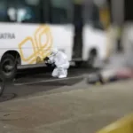 Hombre en bicicleta muere tras ser atropellado por bus de Coonatra en el centro