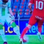 Iago Falque sufrió fractura de tibia en juego ante Atlético Nacional