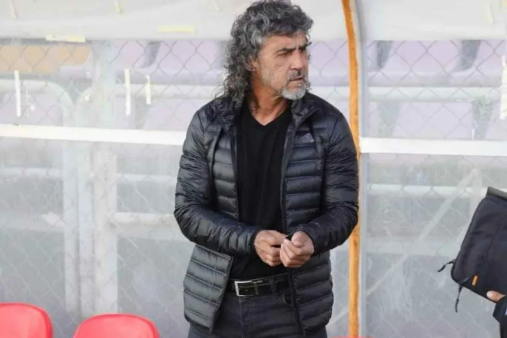 Leonel Álvarez y Cienciano rompen su vínculo contractual