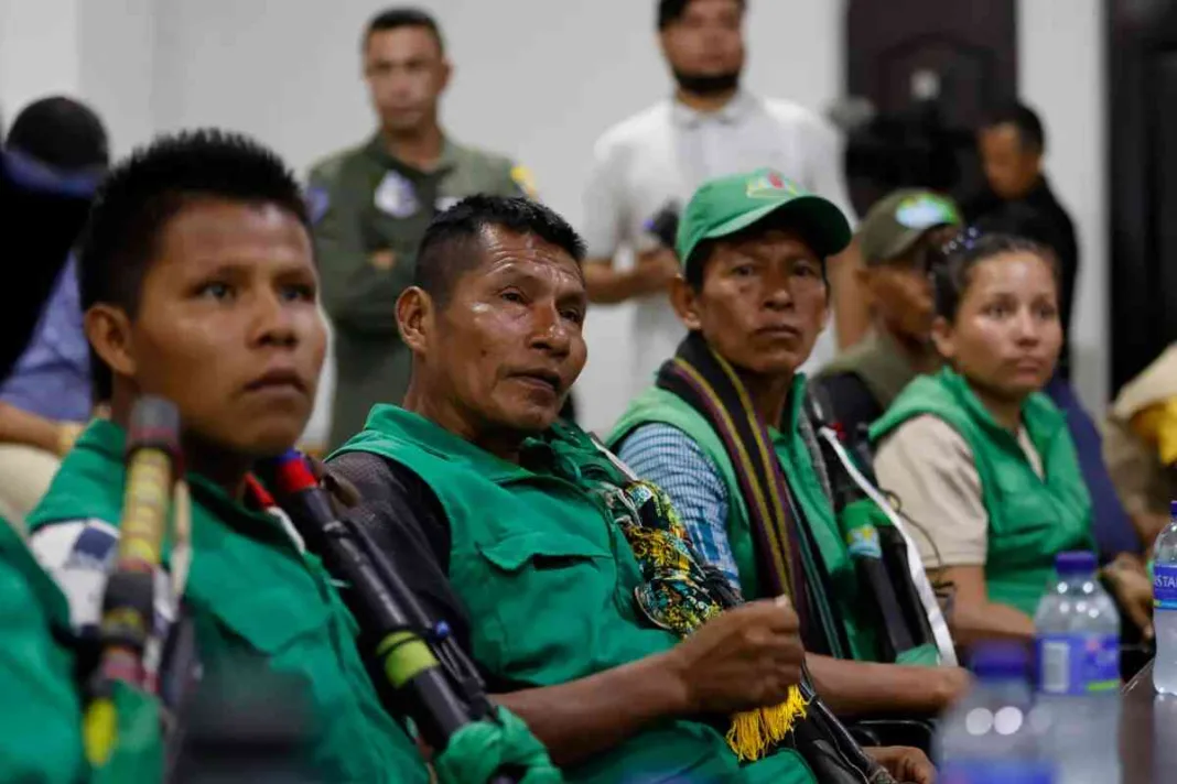 Los indígenas buscan que la selva libere a los cuatro niños desaparecidos en Colombia
