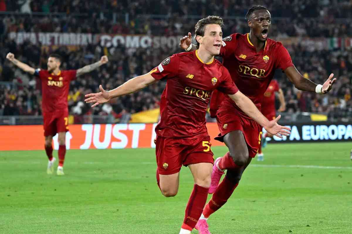 Mourinho gana el duelo a su alumno