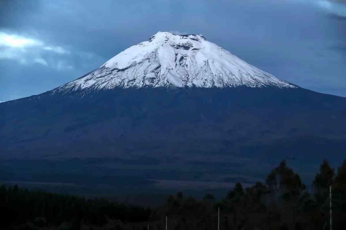 Registran caída de ceniza en cercanías del Cotopaxi, en los Andes de Ecuador