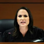 Elizabeth Scherer, jueza clave en el caso de la matanza de Parkland, renuncia a su cargo