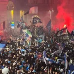 Un muerto y tres heridos de bala en la celebración del Scudetto en Napoles