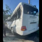 Muere una estudiante y varios niños quedan graves tras accidente de autobús escolar en Hato Mayor
