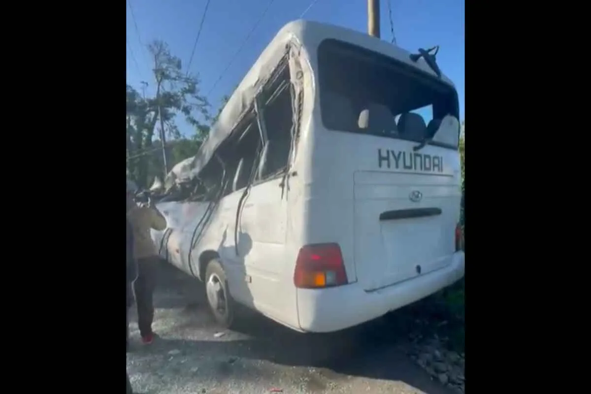 Camión tanquero impacta con autobús escolar y mata a una niña en Hato Mayor
