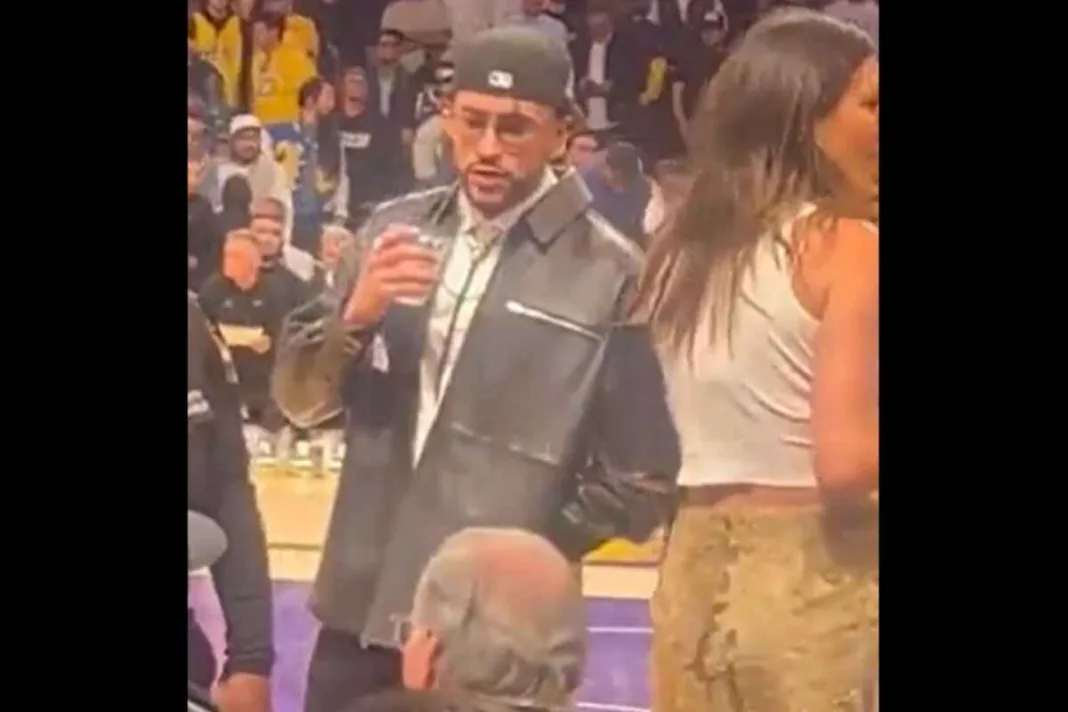 Video de Kendall Jenner ignorando a Bad Bunny en el juego de Los Lakers- lo deja con la palabra en la boca