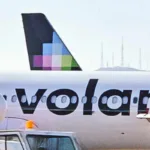 Trabajadores de Volaris amenazan con huelga mientras se cancelan vuelos en diversas ciudades