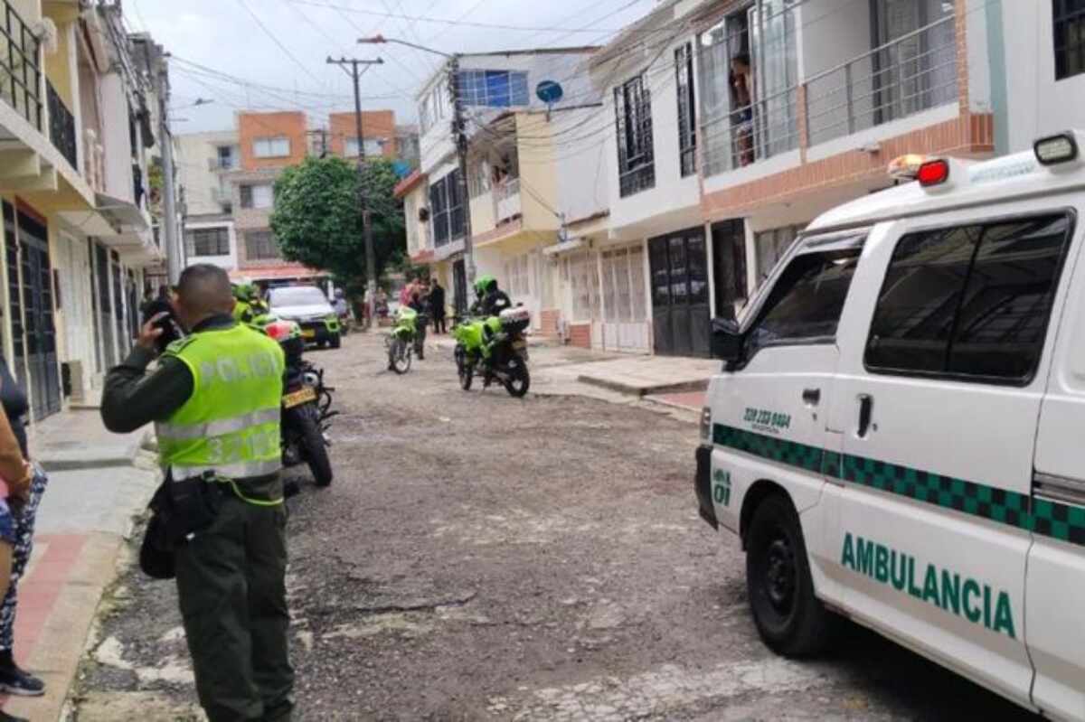 Policía de Ibagué dispara a hombre que intentó agredirlos tras apuñalar a su propia madre