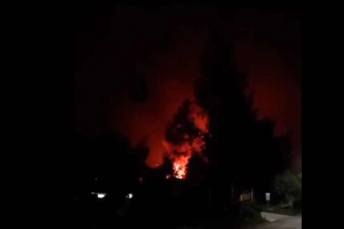 Bomberos de Guarne atienden incendio en almacén de madera en la vereda La Mosquita
