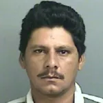 Francisco Oropesa mató a cinco vecinos en Texas y fue capturado por una llamada anónima-----francisco oropesa: La desgarradora historia de las 2 mujeres que murieron protegiendo a niños en tiroteo en Texas