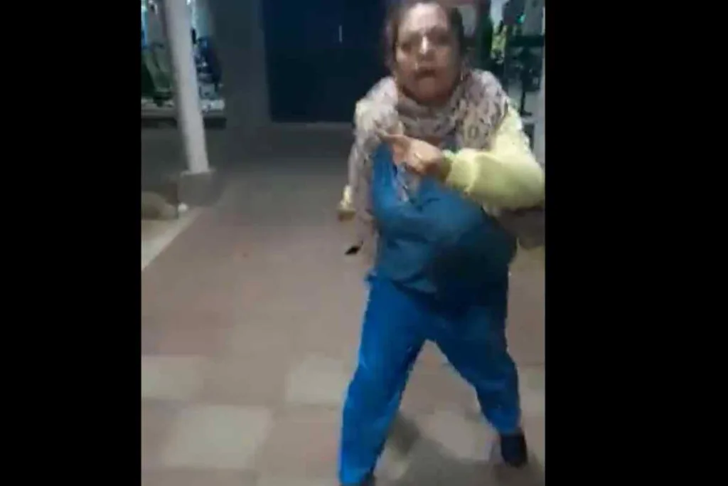 pasajera agresiva---Agresión sin precedentes: Mujer golpea a empleados de Avianca en Aeropuerto de Montería