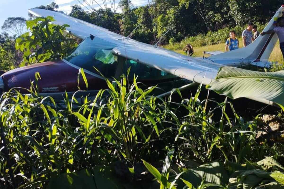 Avioneta se estrella en Pastaza y piloto sale ileso