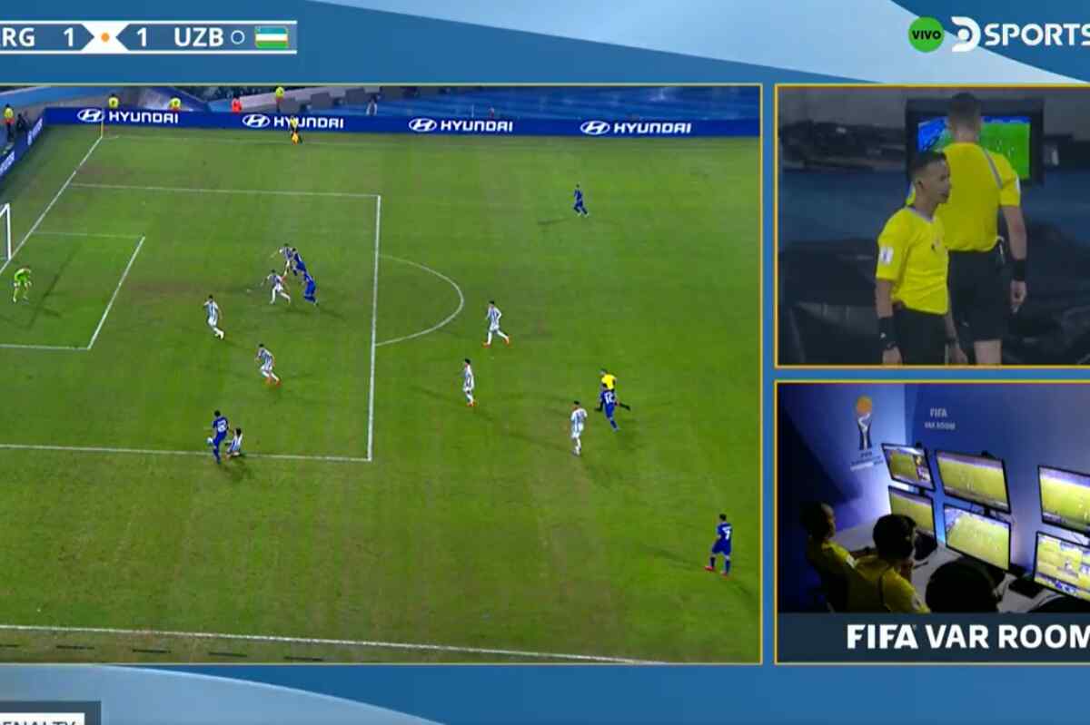 Árbitros del Mundial Sub-20 ahora deben anunciar públicamente sus decisiones tras revisar el VAR